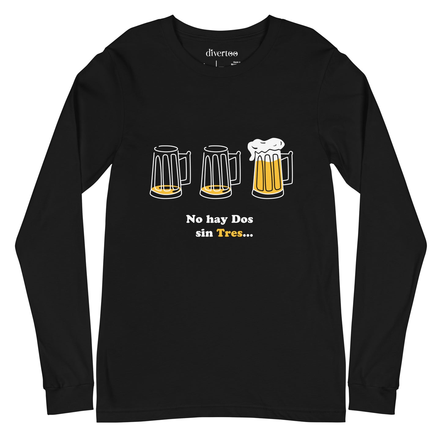 Camiseta negra de manga larga con tres jarras de cerveza y el texto "No hay Dos sin Tres..."