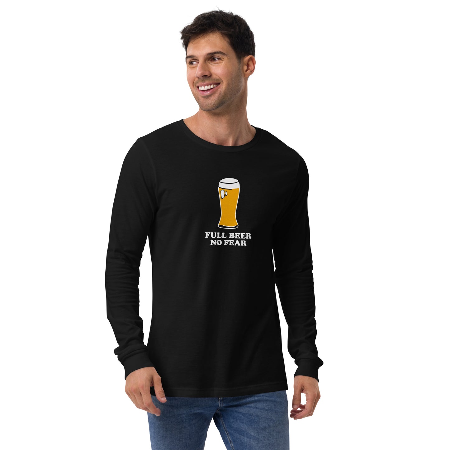 Camiseta negra de manga larga con un gráfico de copa de cerveza con el texto 'FULL BEER NO FEAR'